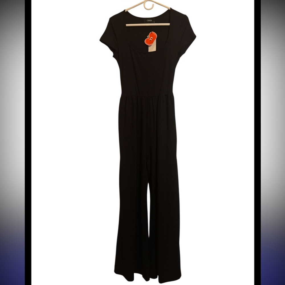 CIDER SCOOP NECK SHORT SLEEVE WIDE LEG RIBBED JUMPSUIT SZ M BLACK W/ POCKETS - Picture 5 of 11
